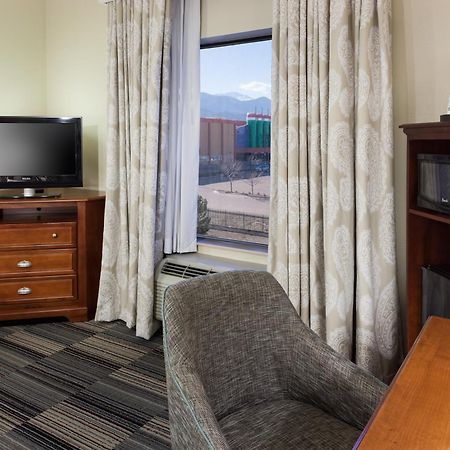 Hampton Inn & Suites Colorado Springs/I-25 South Exterior photo