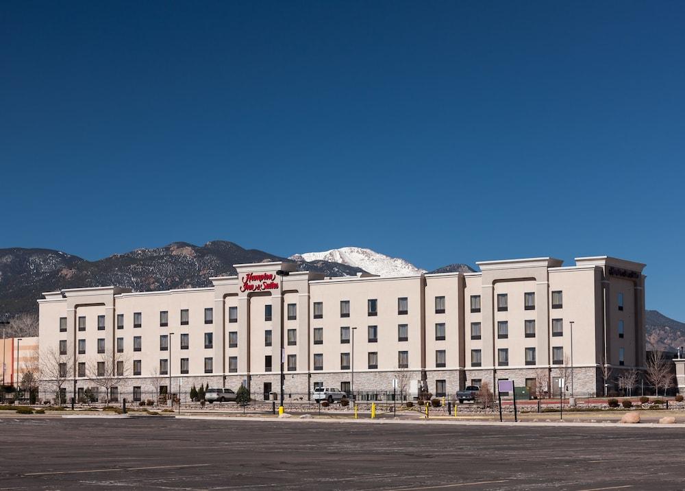 Hampton Inn & Suites Colorado Springs/I-25 South Exterior photo